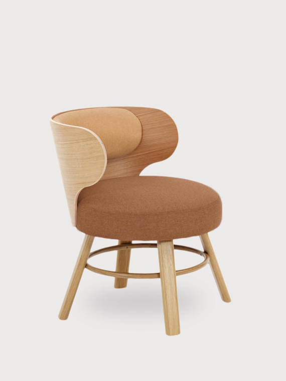 Paged -Fauteuil en bois de Hêtre  recouvert de tissu, K2B 2220