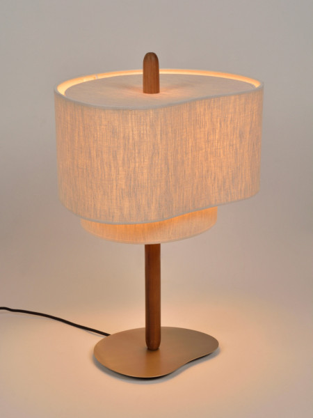 market-set-lampe-en-bois-teinte-et-tissu-creme-pebble