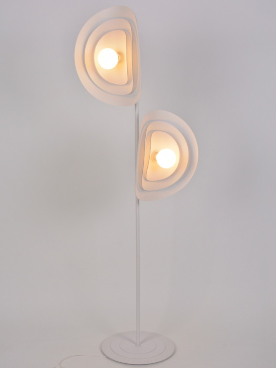 market-set-lampadaire-en-papier-murano-selenitis