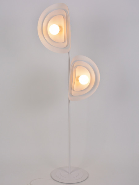 market-set-lampadaire-en-papier-murano-selenitis