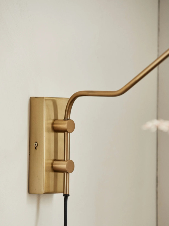 nordal-athene-brass-wall-lamp-globe