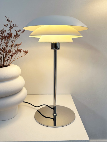 dyberg-larsen-metal-table-lamp-dl31
