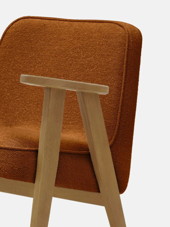 Fauteuil 366 Concept en chêne massif et tissu bouclette moutarde