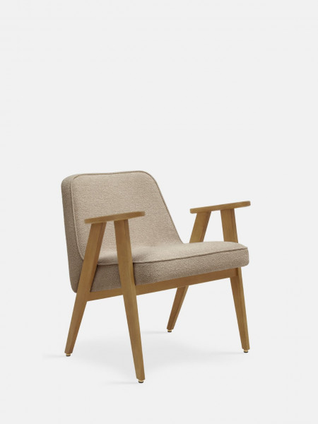 366 Concept Armchair in solid oak and Beige Boucle Fabric