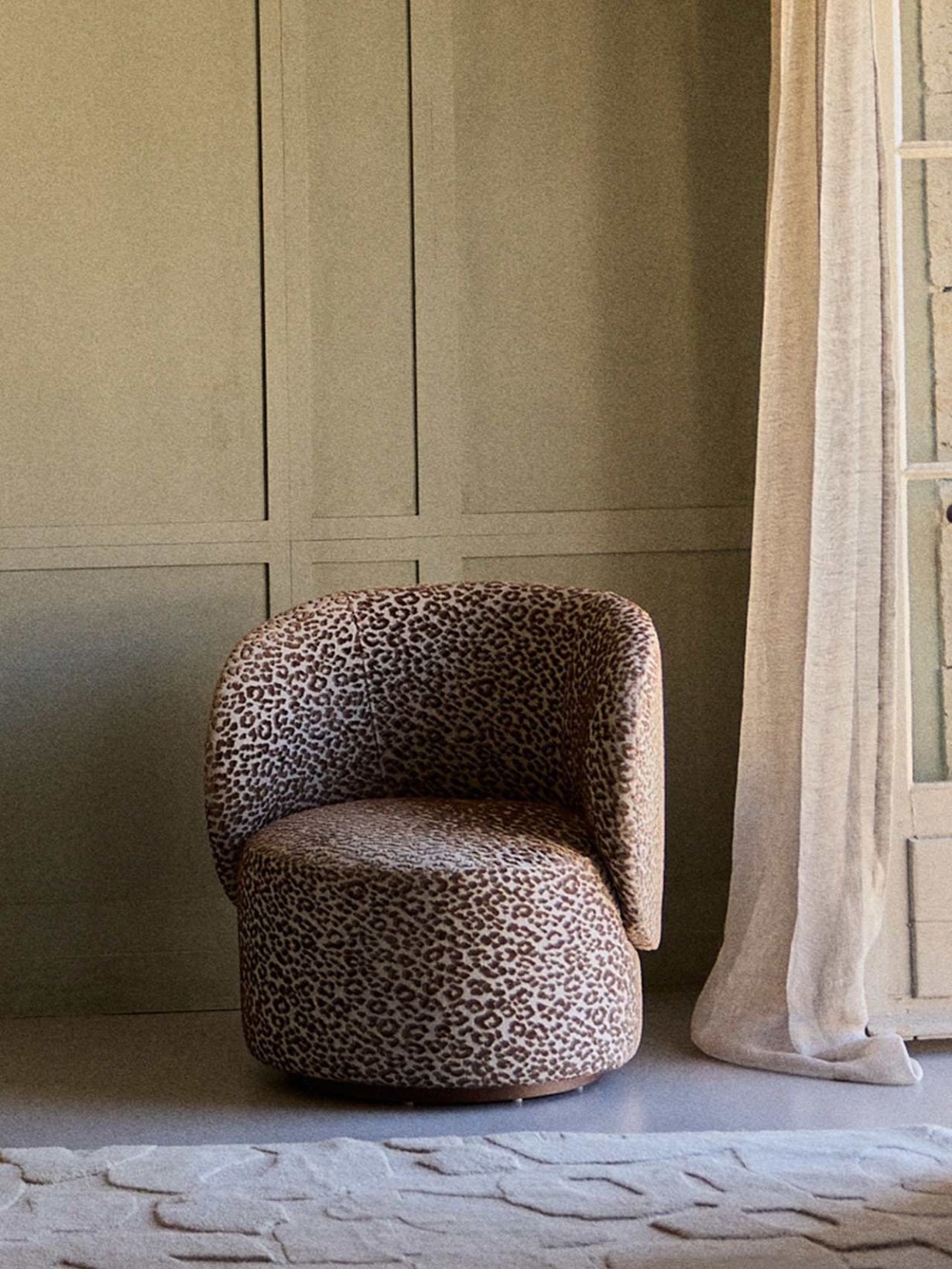 Gabrielle paris fauteuil Auguste