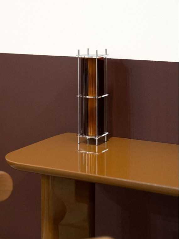 Gabrielle Paris bureau Gaspard laqué caramel · en ambiance