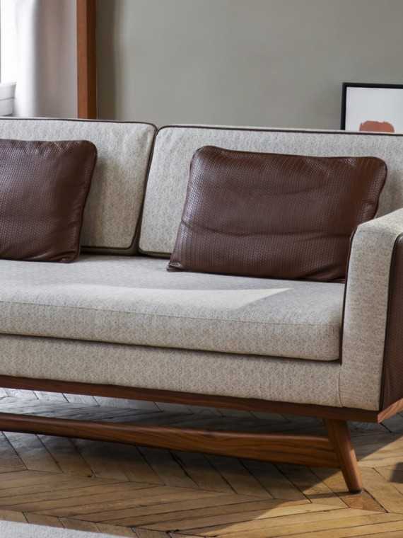 Red Edition 210 Heritage sofa, in a room setting