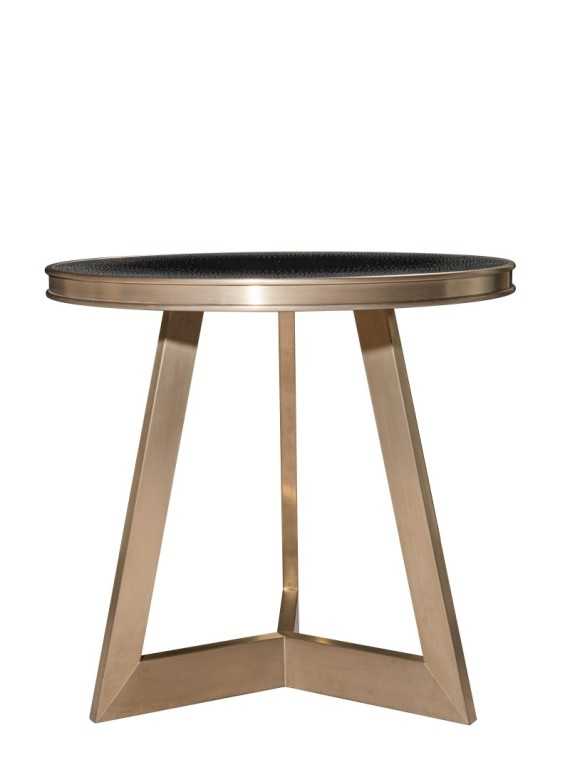 Red Edition Trévise table, front view