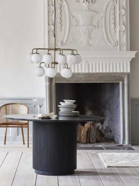 Nordal Palma chandelier · in setting