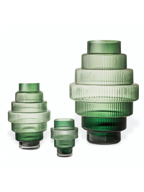 green-glass-vase-polspotten