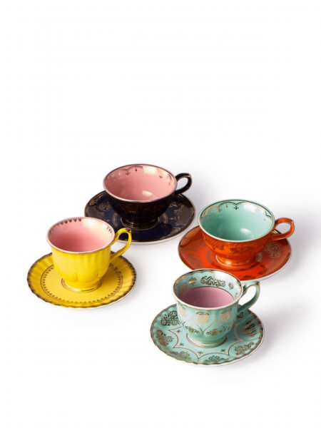 Set of 4 tea cups with saucer, Grandpa Pols potten