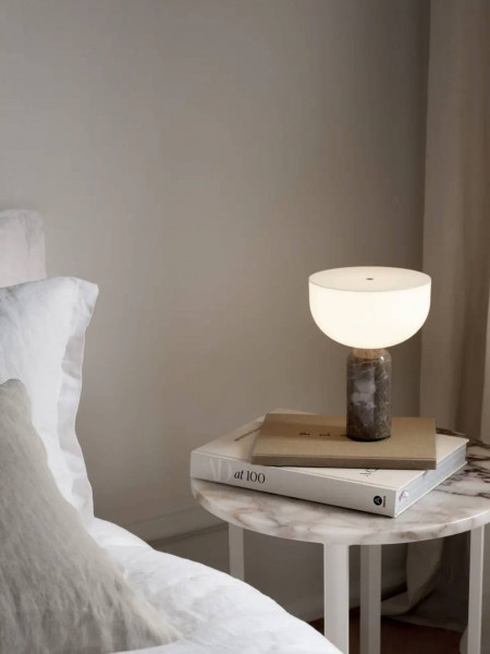 Lampe de table en marbre portable, Kizu New Works gris