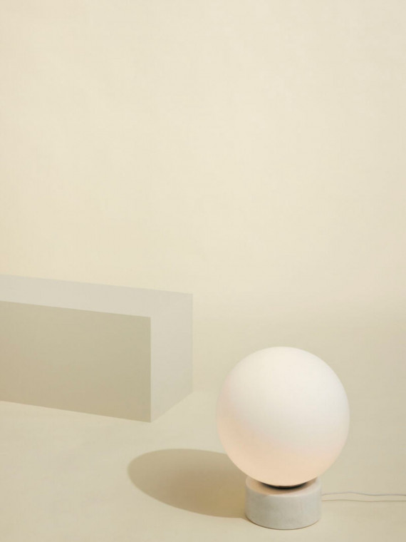 Hübsch Lampe à poser en verre et marbre, Sphere blanche