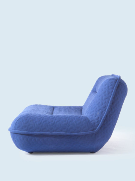 Pols Potten lounge chair in blue fabric, Swell