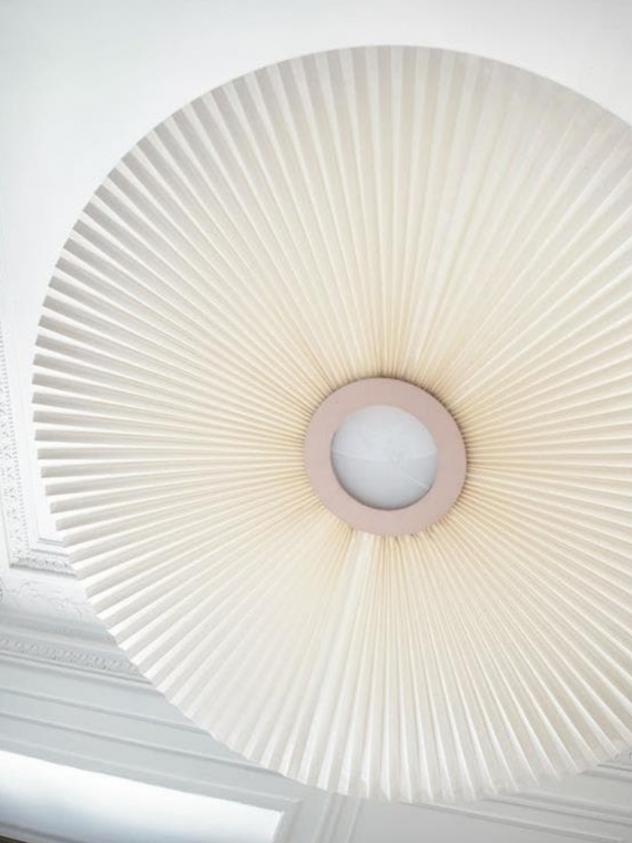 White Pendant lamp in pleated fabric, Carmen Ø90cm