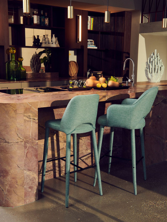 Chaise de bar en tissu vert avec accoudoir Berry Pols Potten