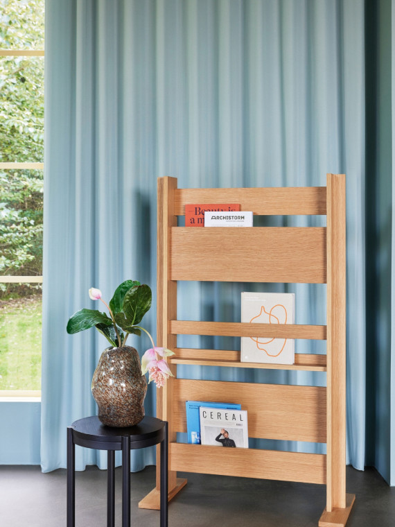 Magazine door / Natural oak partition, Forma Hubsch
