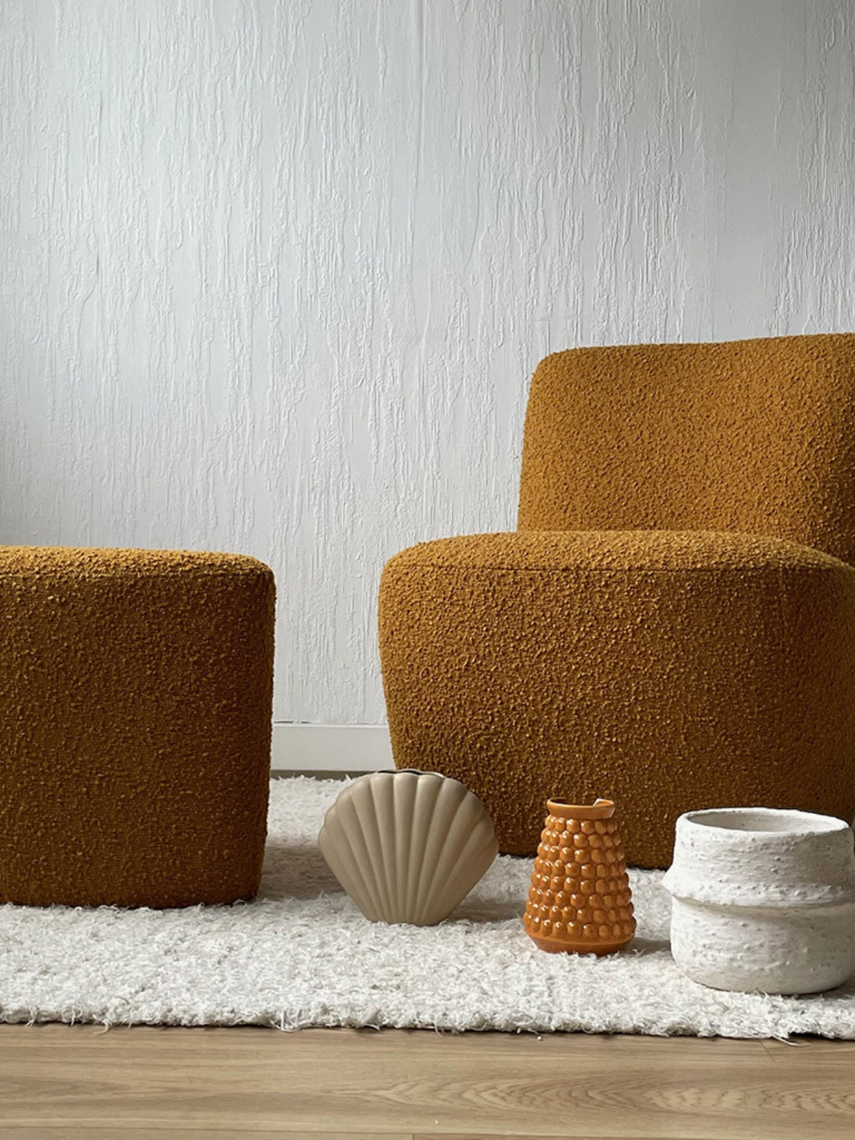 Pouf en tissus bouclette ocre, Eve objet