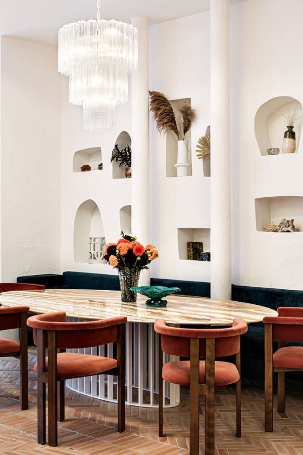 Friedmann et Versace, Restaurant La Riviera
