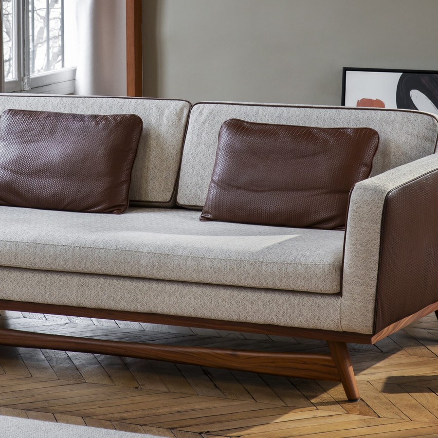 Red Edition canapé 210 Héritage, détail coussins cuir et tissu