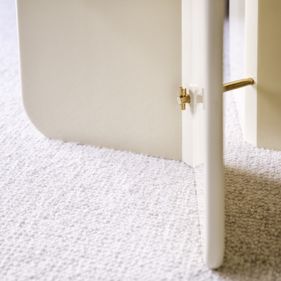 Red Edition Be Good coffee table, brass base detail